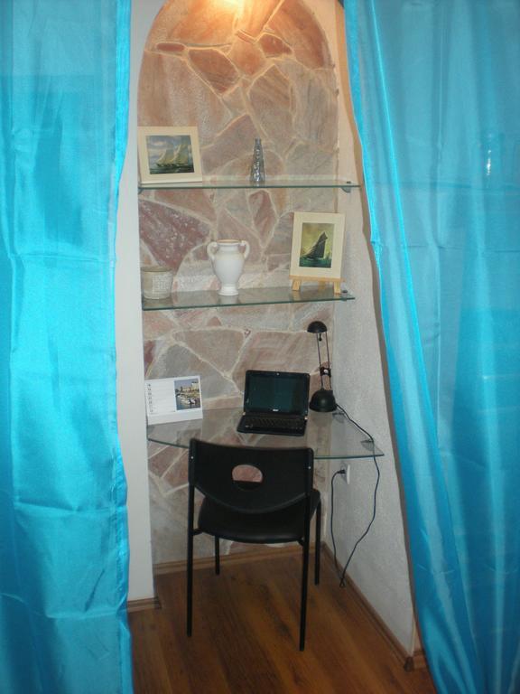 Sophia Cozy Self Catering Apartment Dolni Brezany Ngoại thất bức ảnh