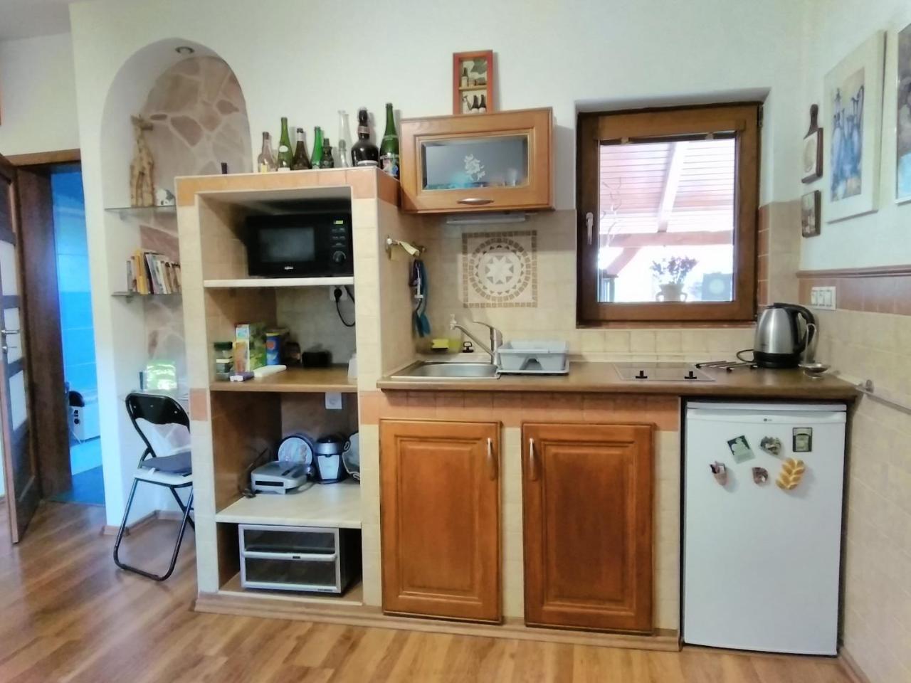 Sophia Cozy Self Catering Apartment Dolni Brezany Ngoại thất bức ảnh